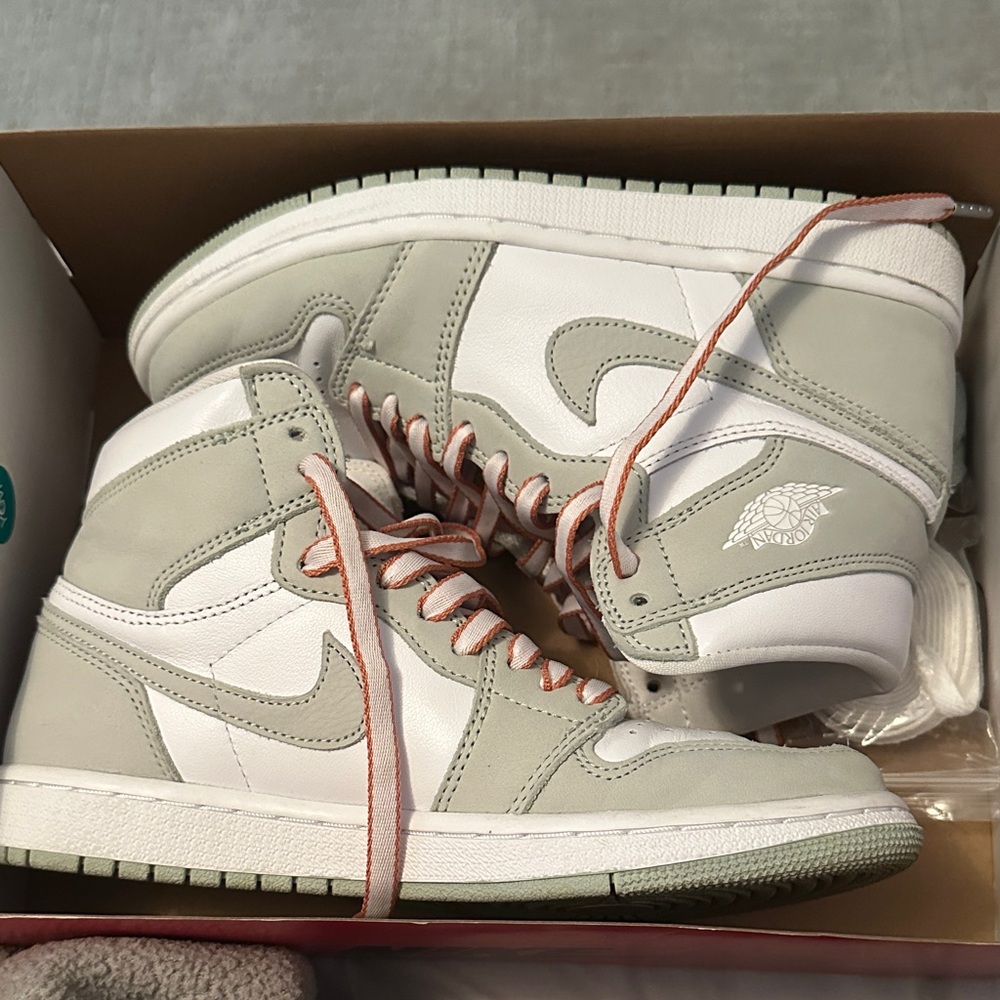 Stylish High-Top Sneakers with Red Laces Air Jordans